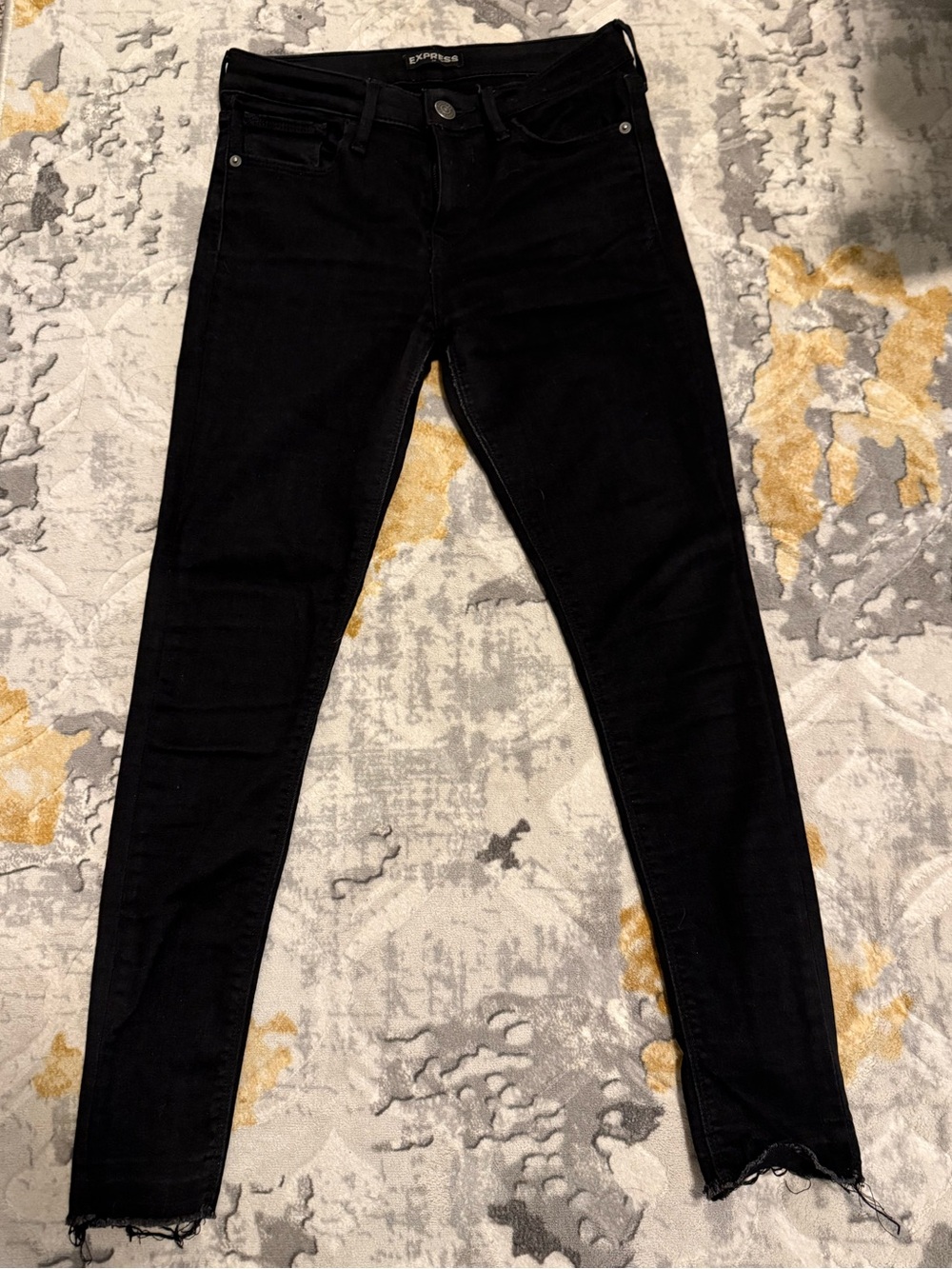 Express Women's Black Skinny Jeans - High Rise